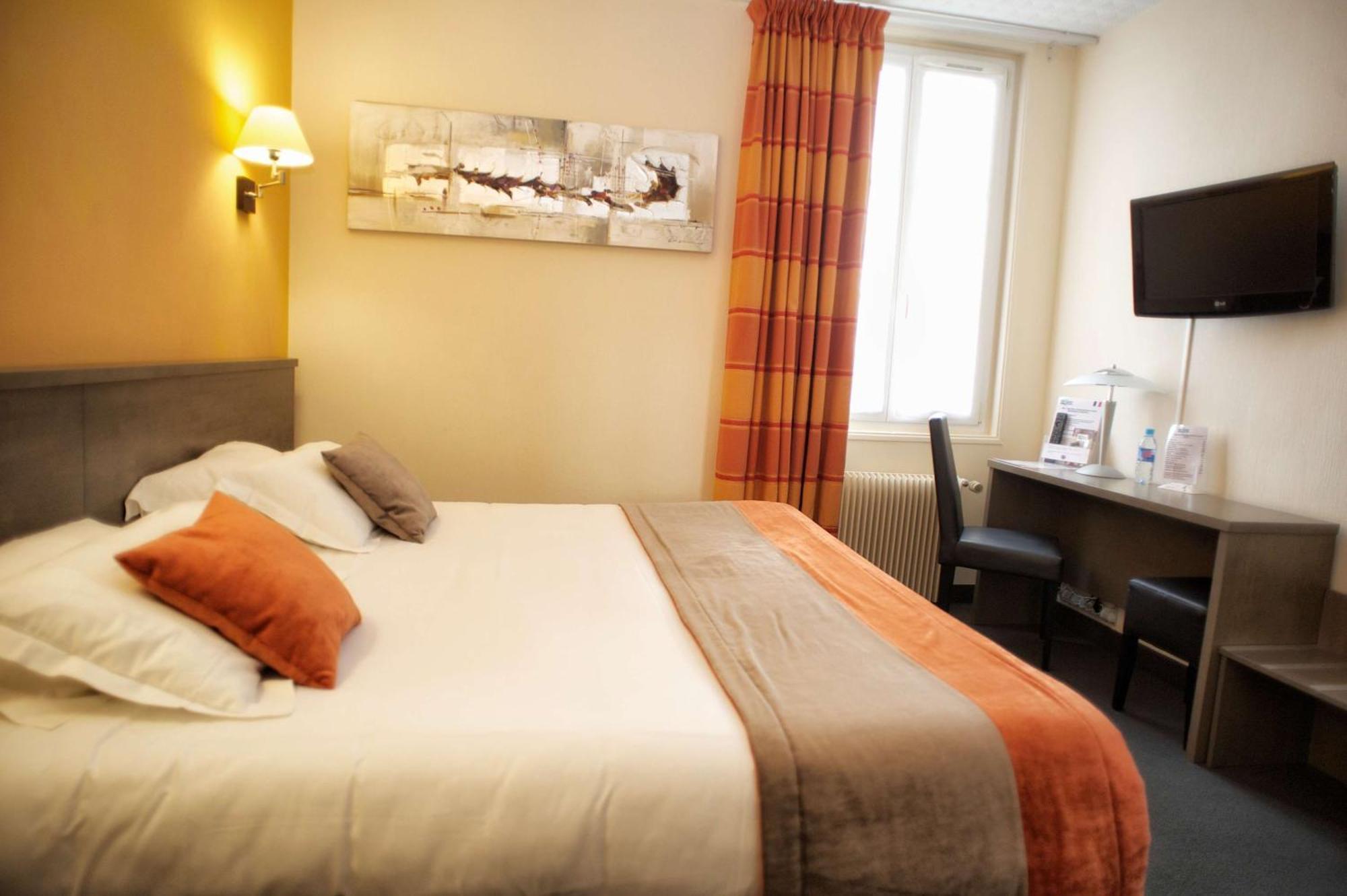 Brit Hotel Le Surcouf Saint-Malo Exterior photo