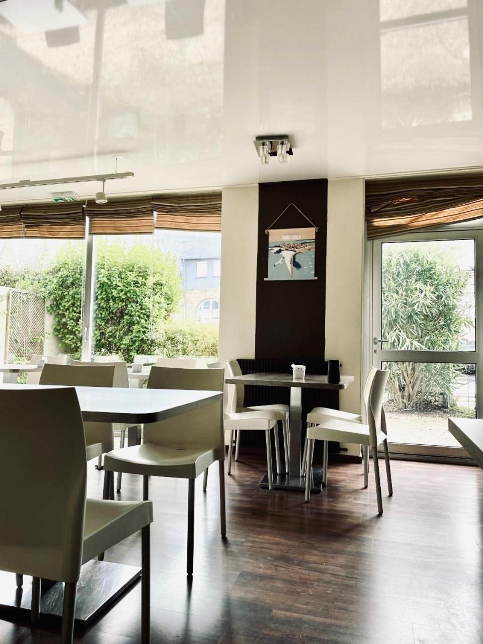 Brit Hotel Le Surcouf Saint-Malo Exterior photo